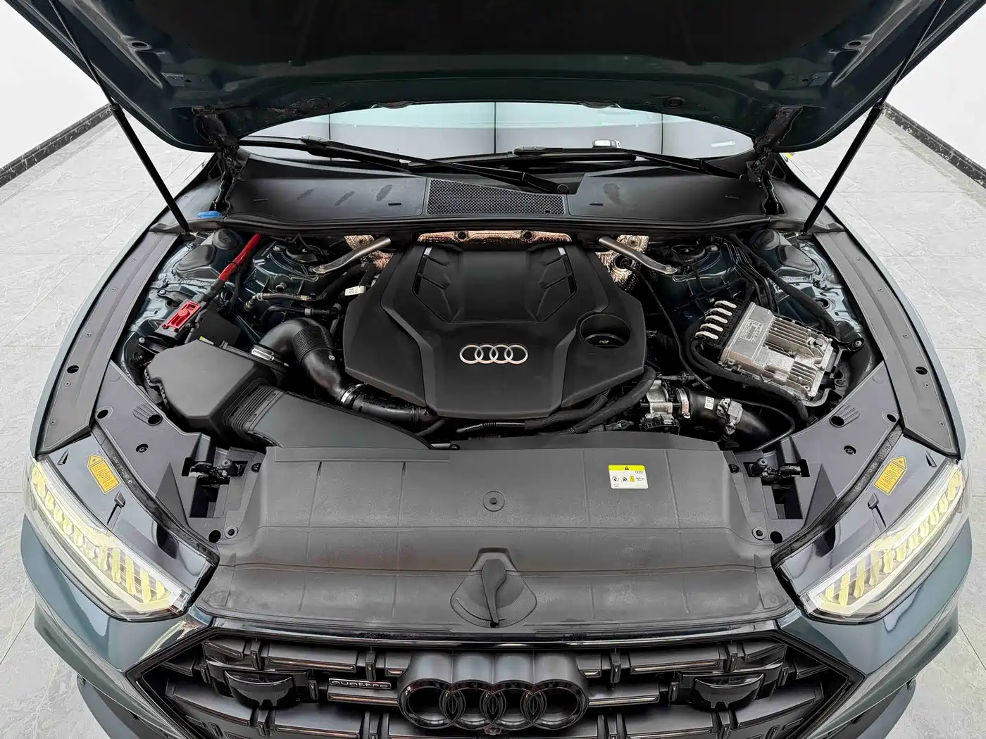 AUDI A7L