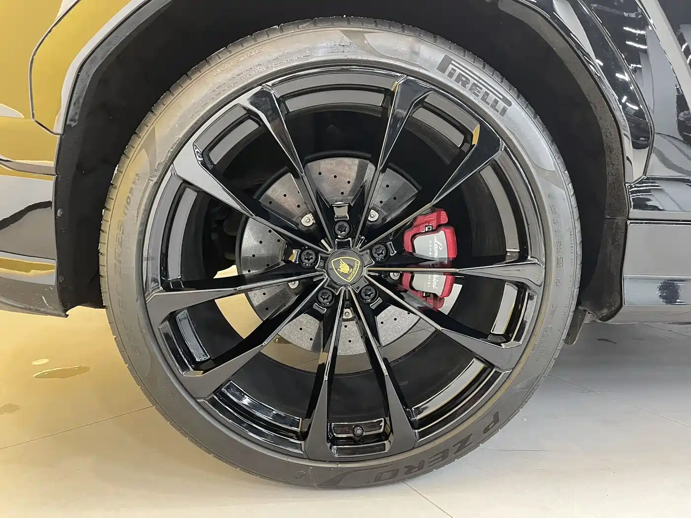Lamborghini Urus 2021 4.0T V8 фото 25