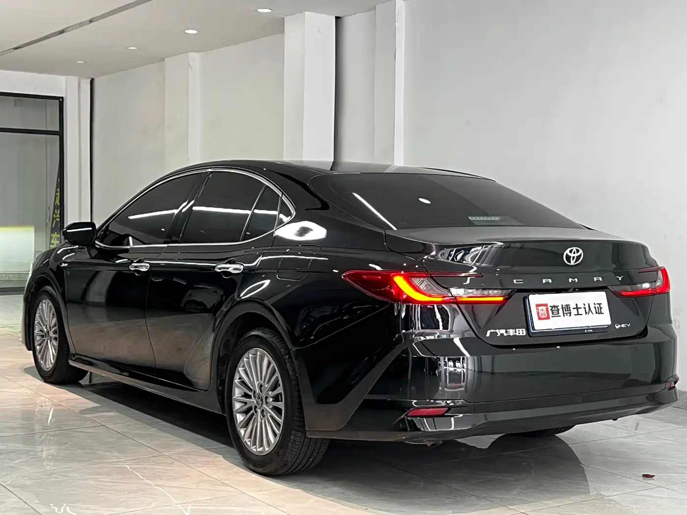 Toyota Camry 2024 2.0GVP Luxury Edition фото 15
