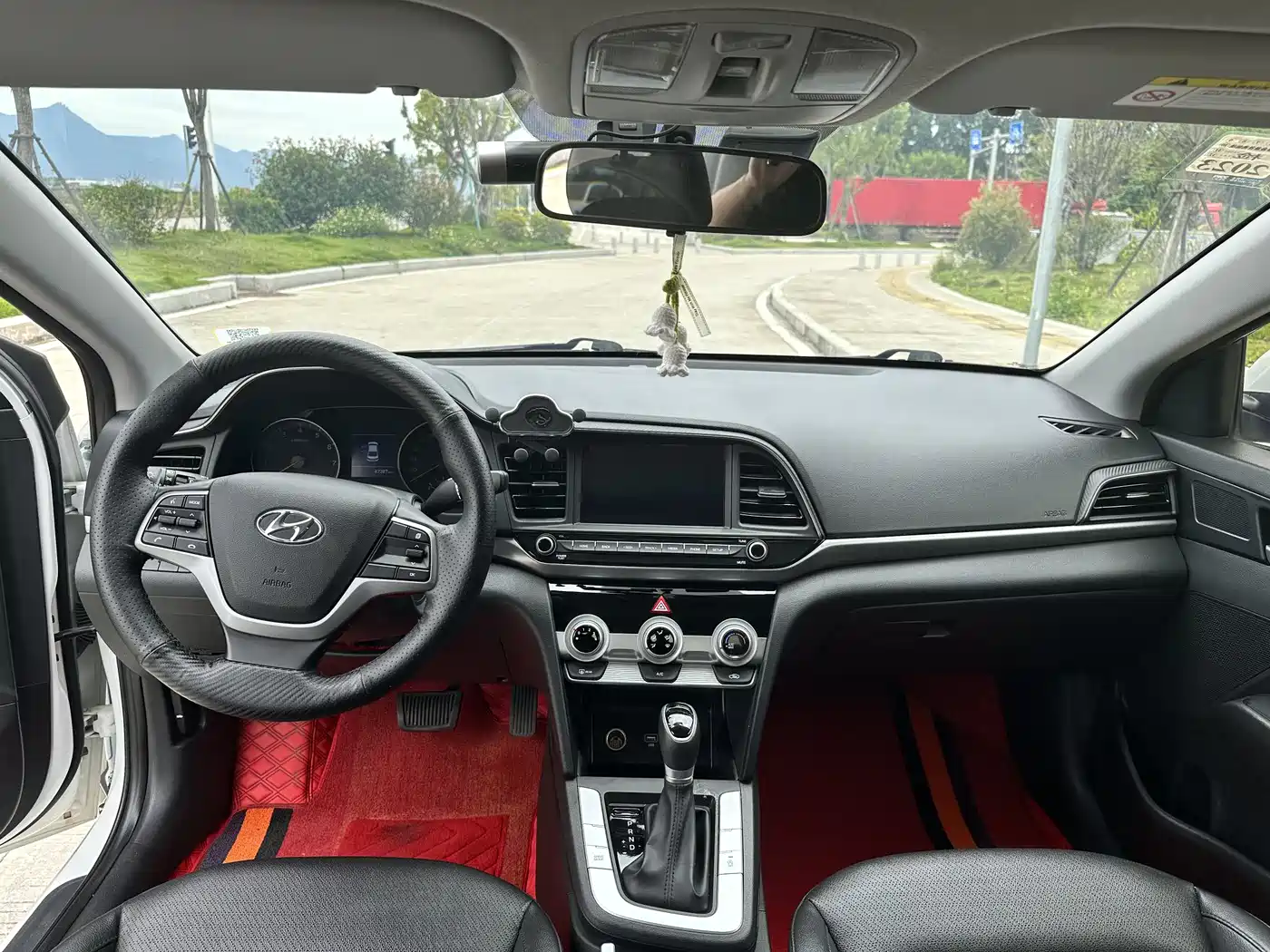 Hyundai Elantra 2019 1.5L CVT Smart Elite фото 6