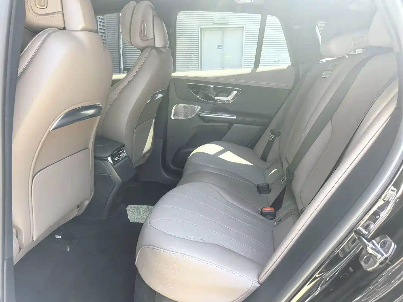 Mercedes-Benz EQE SUV 2025 2024 500 4MATIC Pioneer Edition