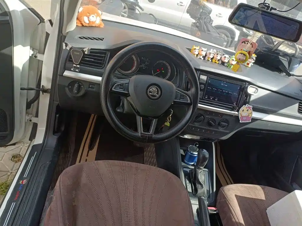Škoda Kamiq 2018 1.5L Automatic Standard Edition China VI фото 7