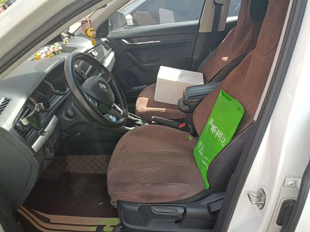 Škoda Kamiq 2018 1.5L Automatic Standard Edition China VI фото 12