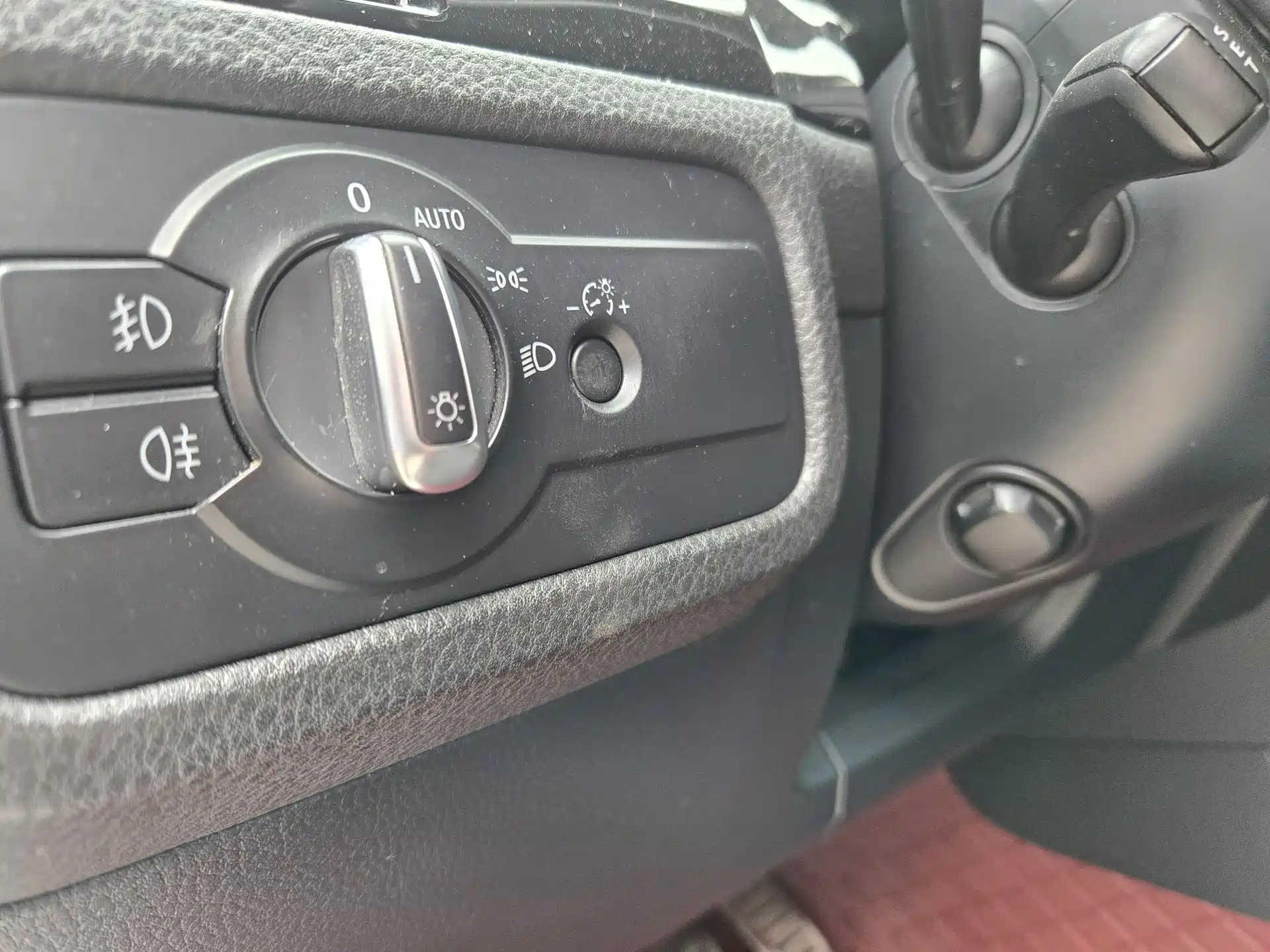Фото 14 - Volkswagen Touareg