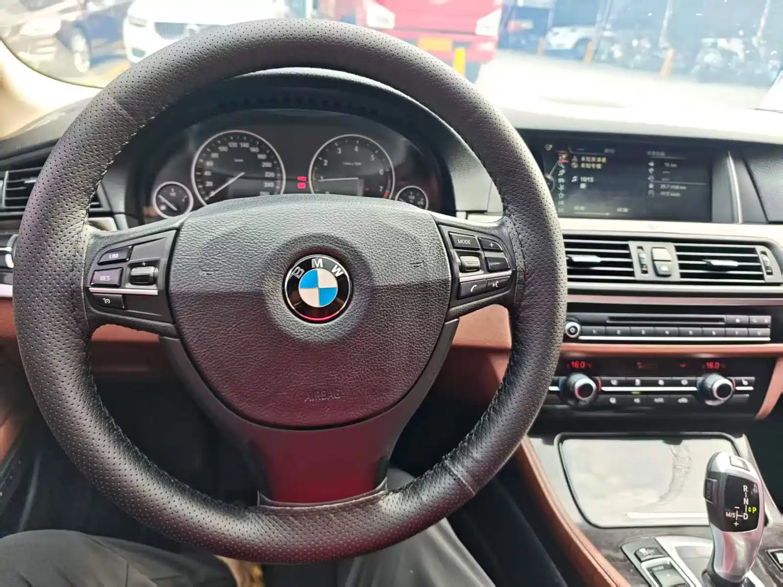 Фото 10 - BMW 5 Series