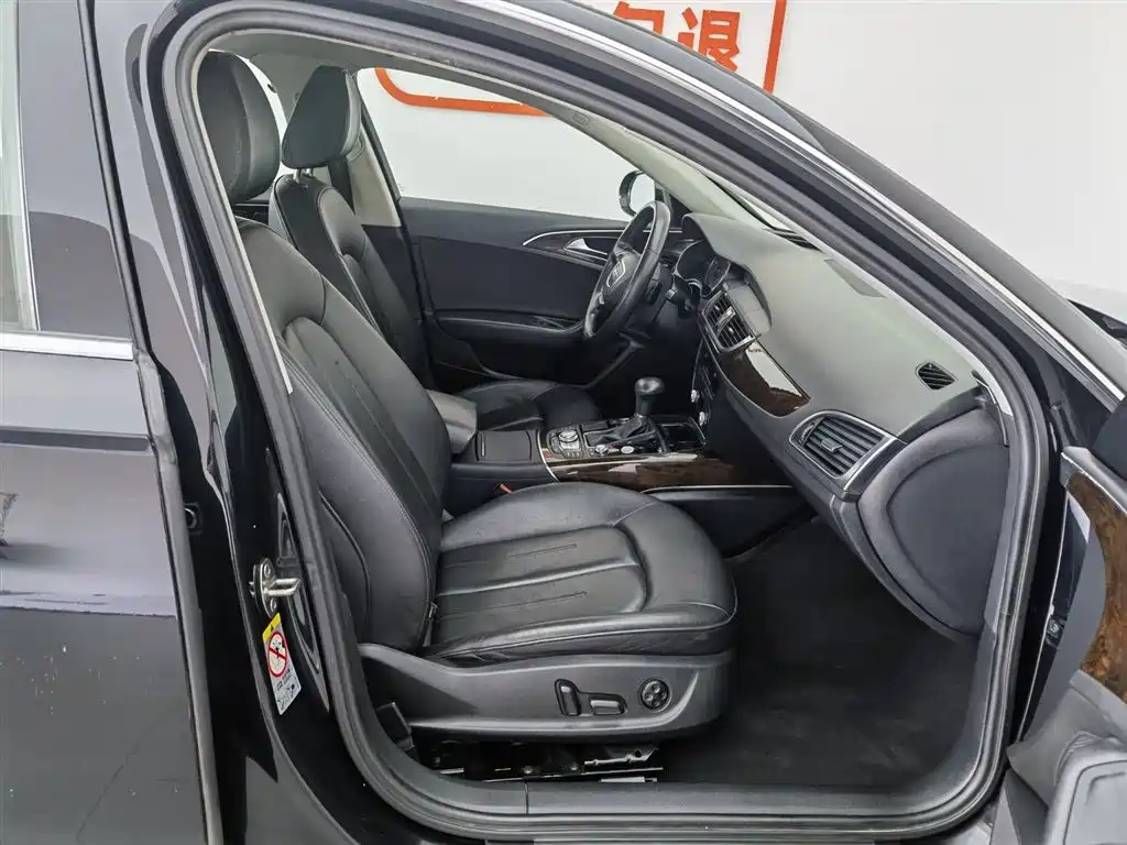 Audi A6L 2012 30 FSI Comfort фото 23