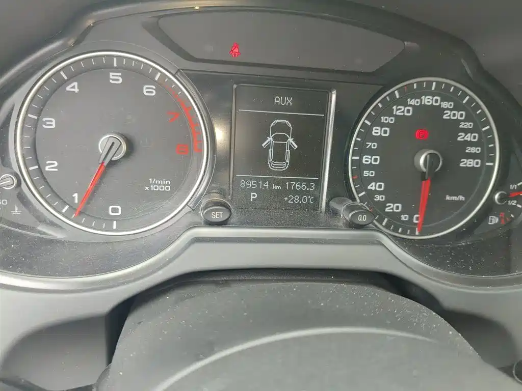 AUDI Q5