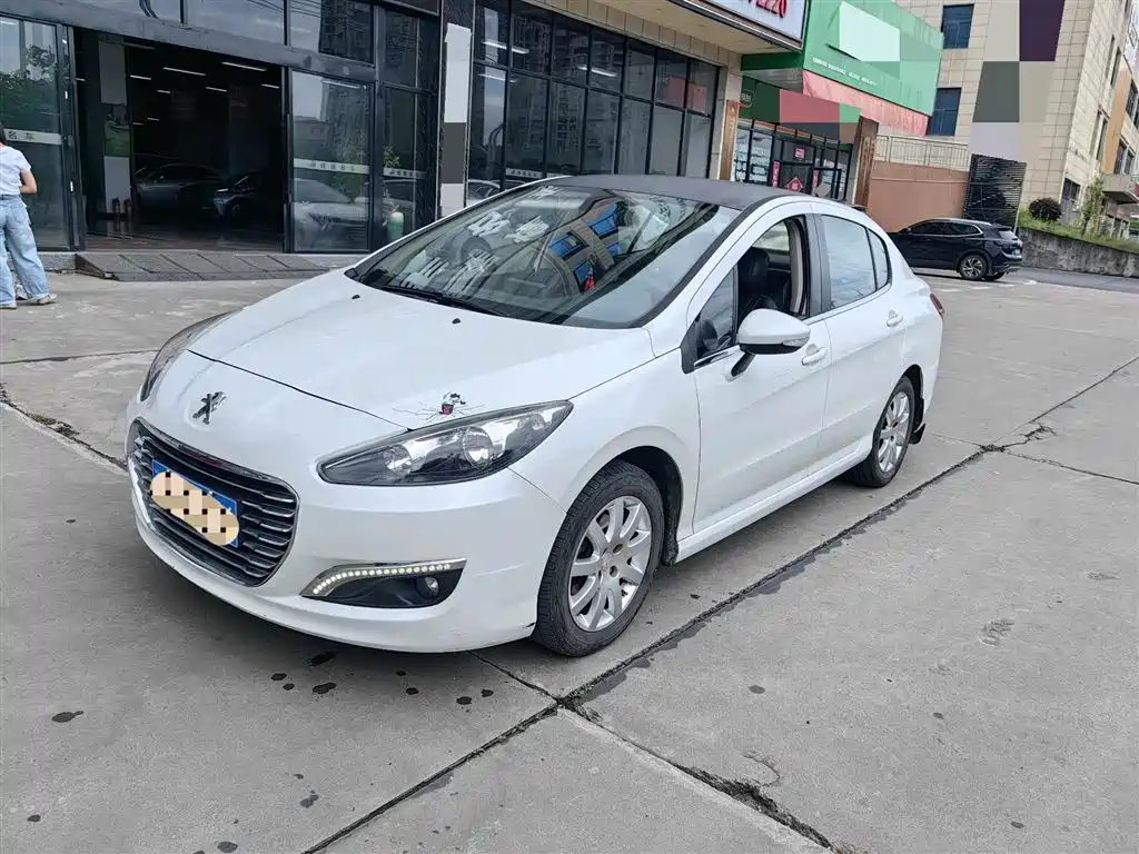 Peugeot 308 2014 Model Joy Edition Classic 1.6L Automatic Superior Style