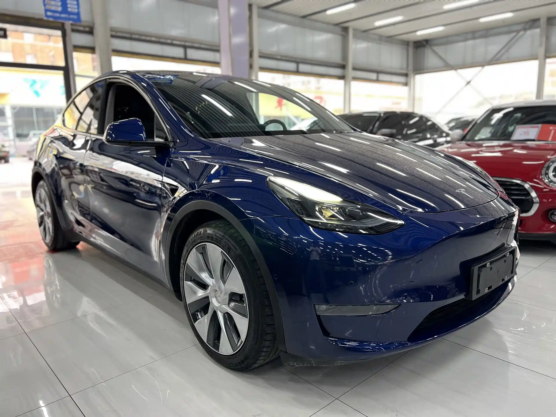 Фото 3 - Tesla Model Y
