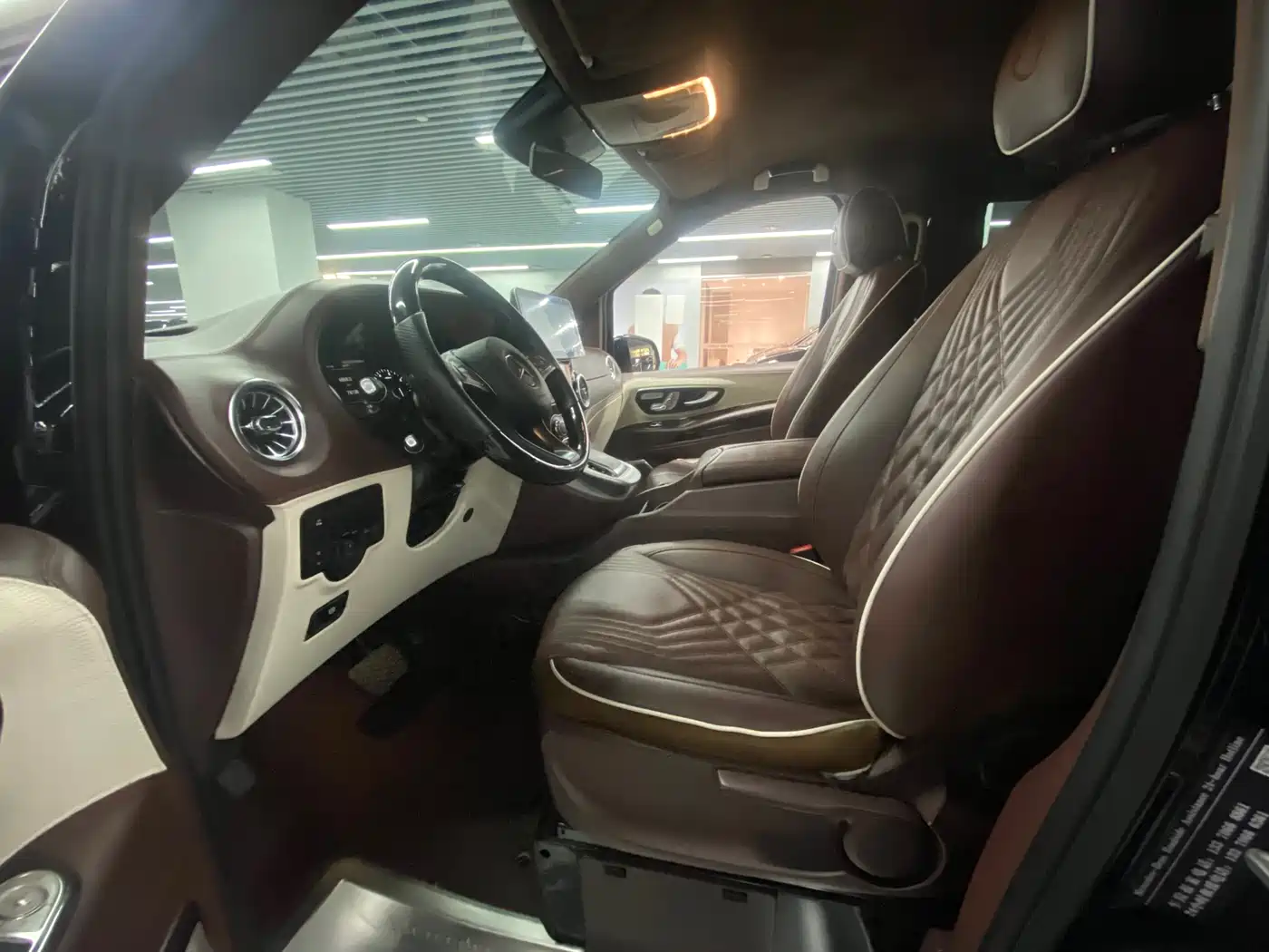 MERCEDES-BENZ V-CLASS