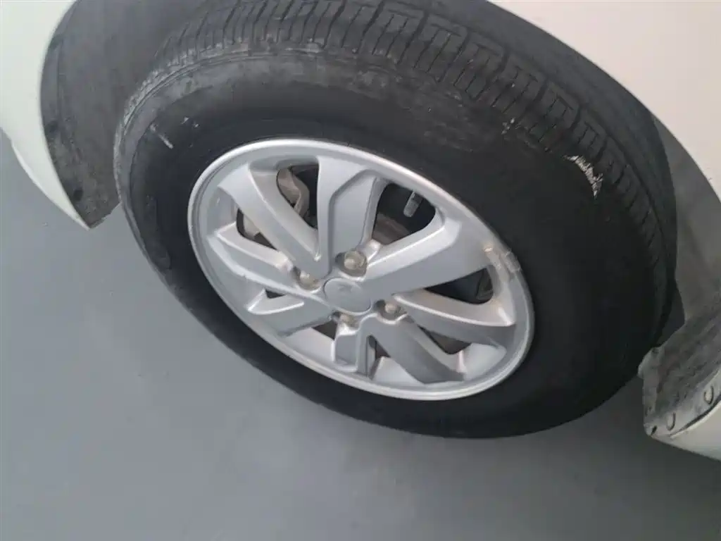 Kia K2 2015 Sedan 1.4L MT GLS фото 23