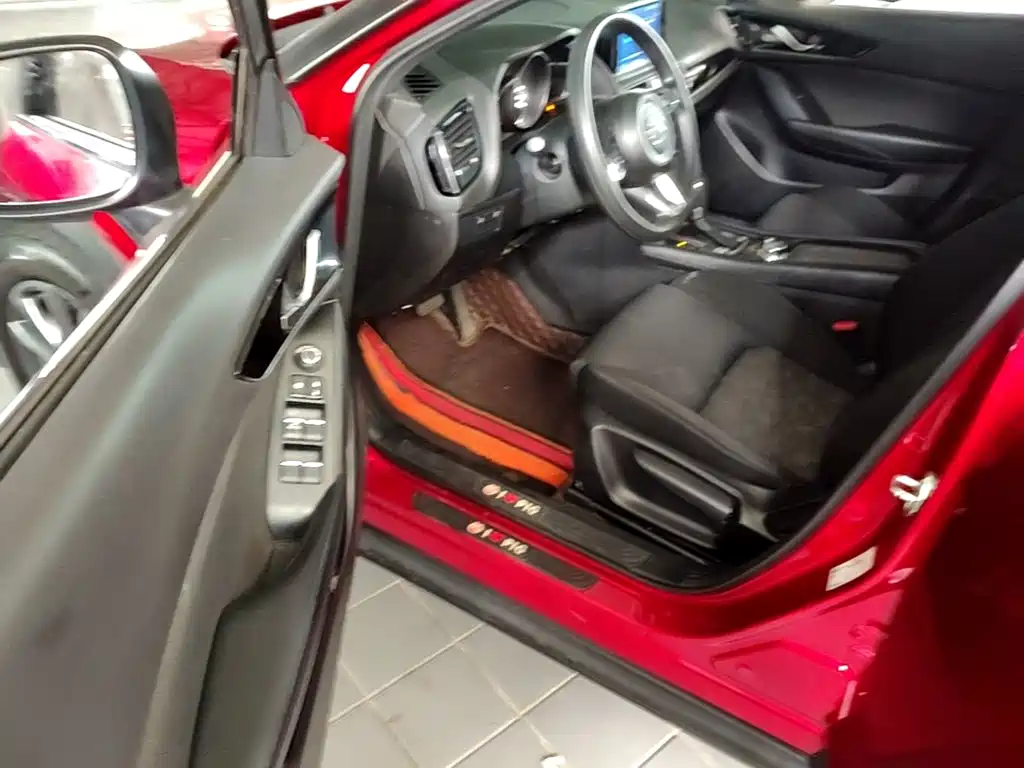 Фото 21 - Mazda CX-4