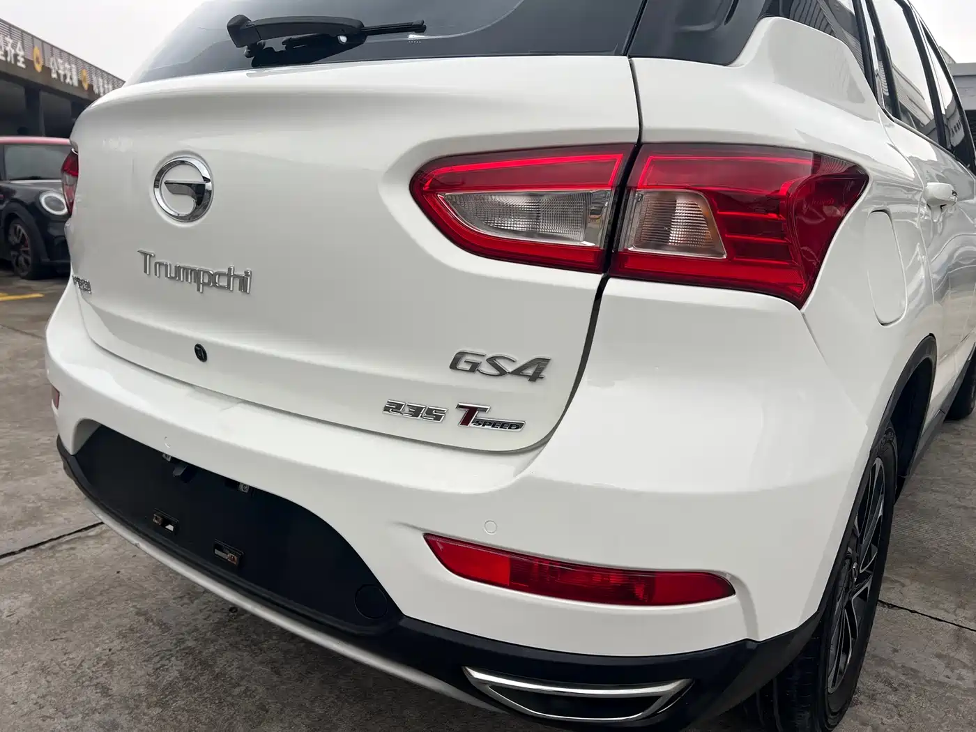 GAC Trumpchi Trumpchi GS4 2016 235T G-DCT Elite Edition фото 15
