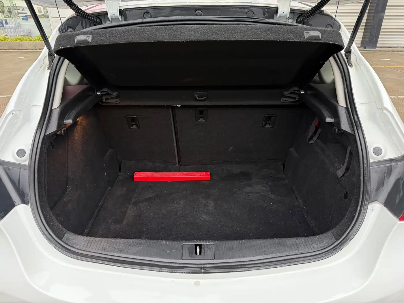 Buick Excelle 2014 XT 1.6L Automatic Fashion фото 10