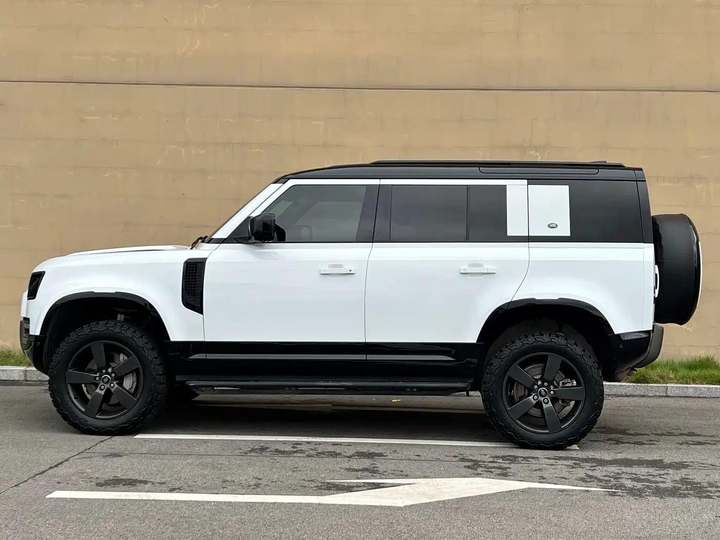 Фото 3 - Land Rover Defender
