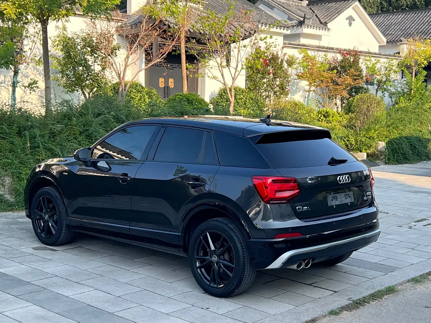 Фото 17 - Audi Q2L