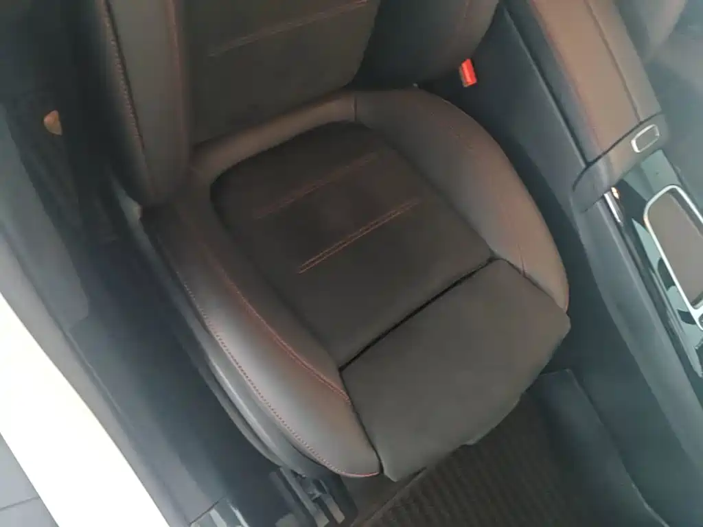 Фото 25 - Mercedes-Benz A-Class