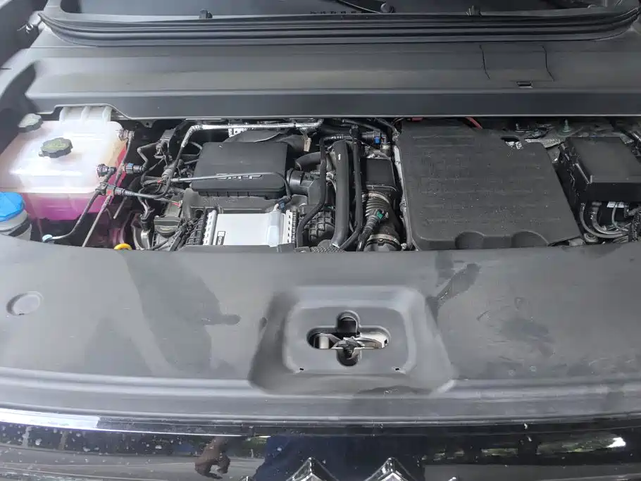 Fang Cheng Bao Titanium 7 2025 2025 AWD Base Model