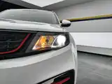 Photo 5 - Geely Atlas