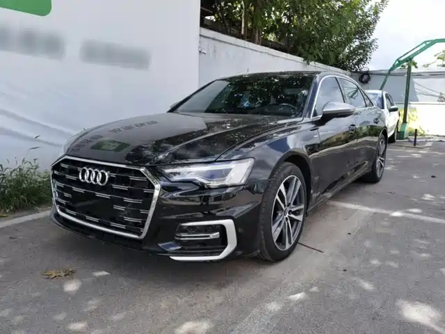 Audi A6L 40 TFSI, Люкс Драйв