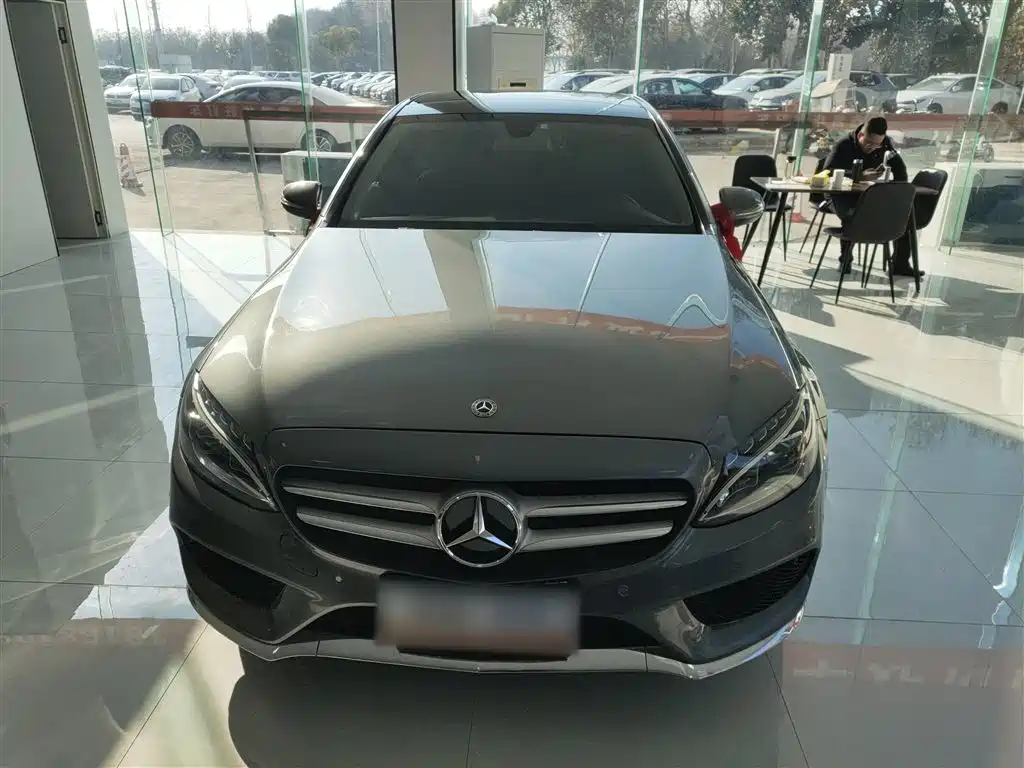 Mercedes-Benz C-Class 2017 Facelift C 200 L Sport Edition фото 3