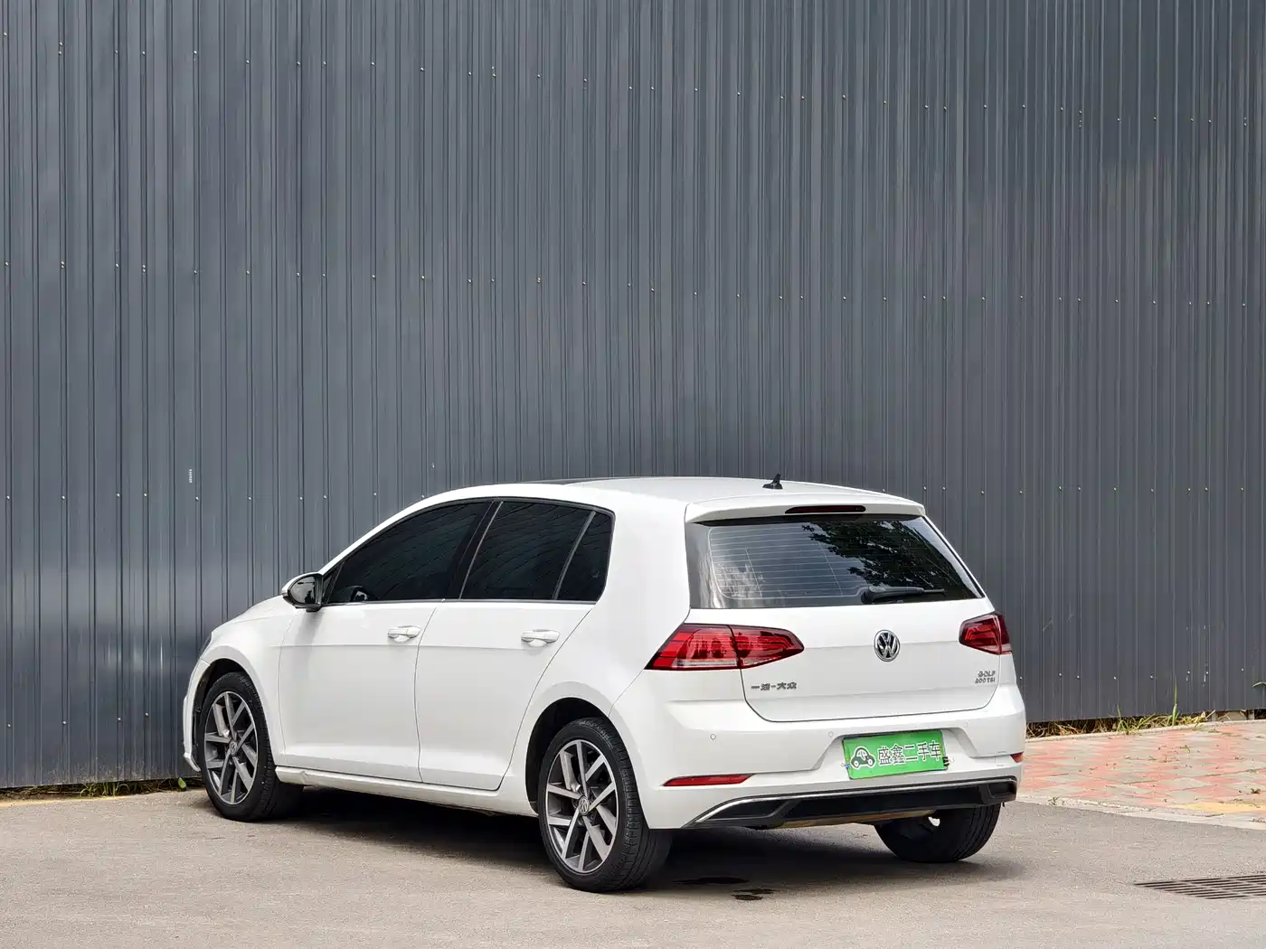 Volkswagen Golf 2020 200TSI DSG Comfort фото 23