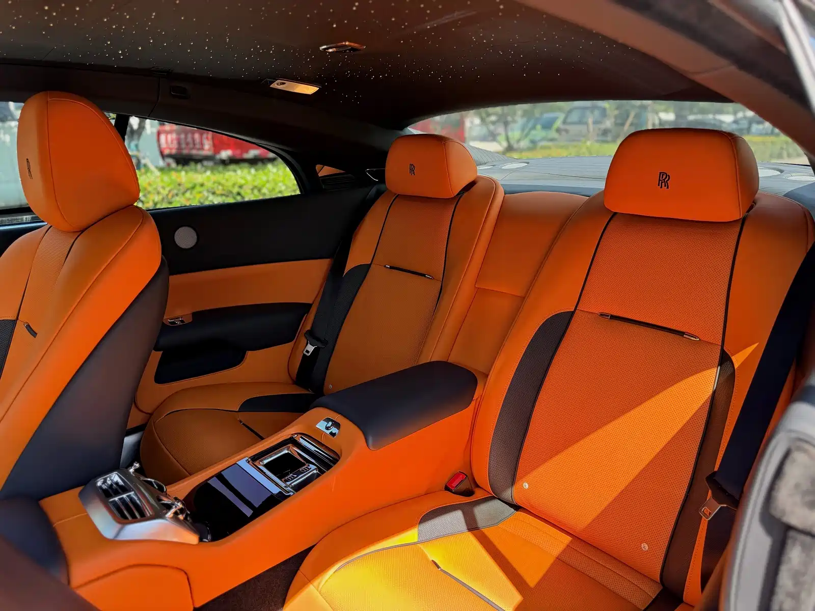 Фото 12 - Rolls-Royce Wraith