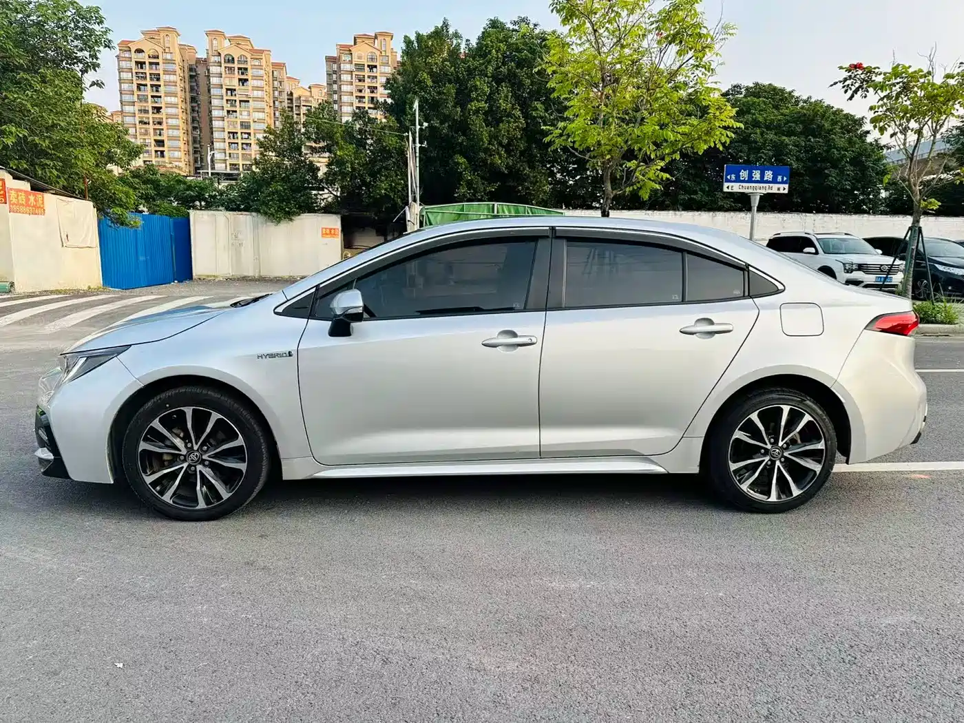 Toyota Levin 2021 Dual Engine 1.8H E-CVT Sport фото 5