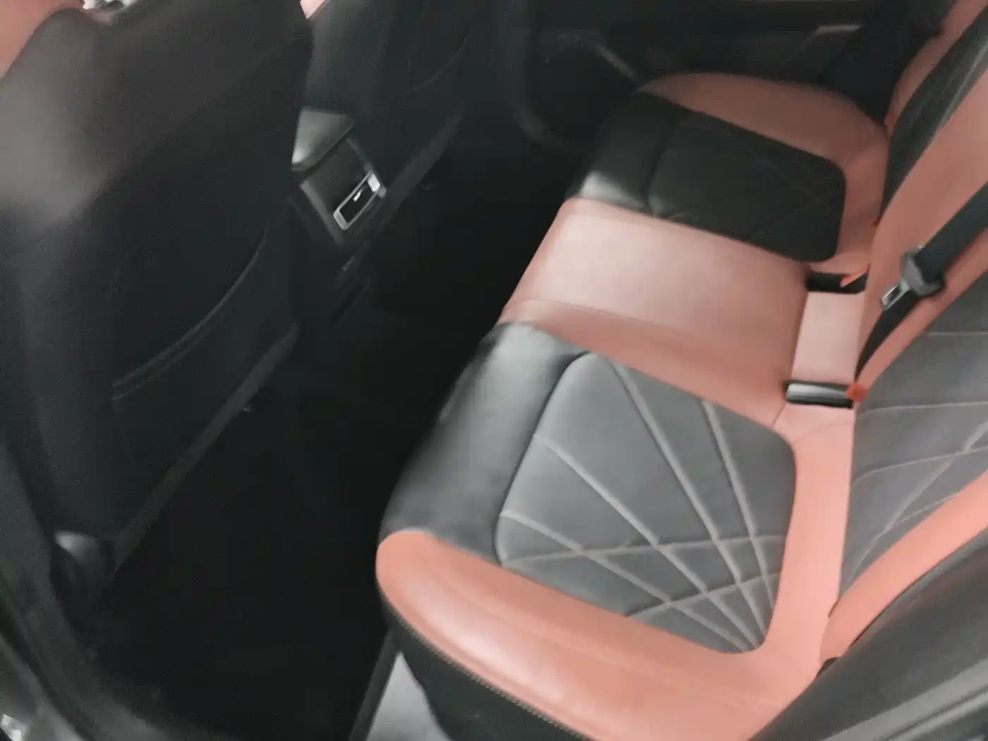 Фото 7 - Changan Eado