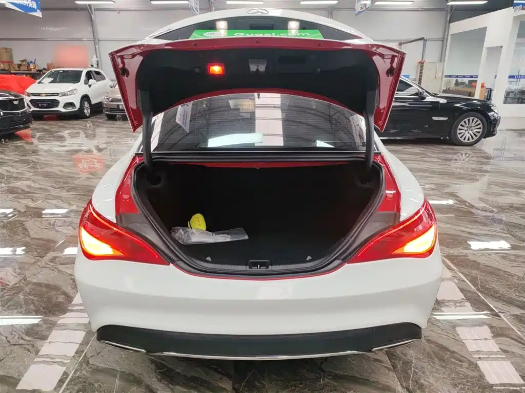 Mercedes-Benz CLA (Import) 2018 CLA 200 Dynamic Edition фото 19