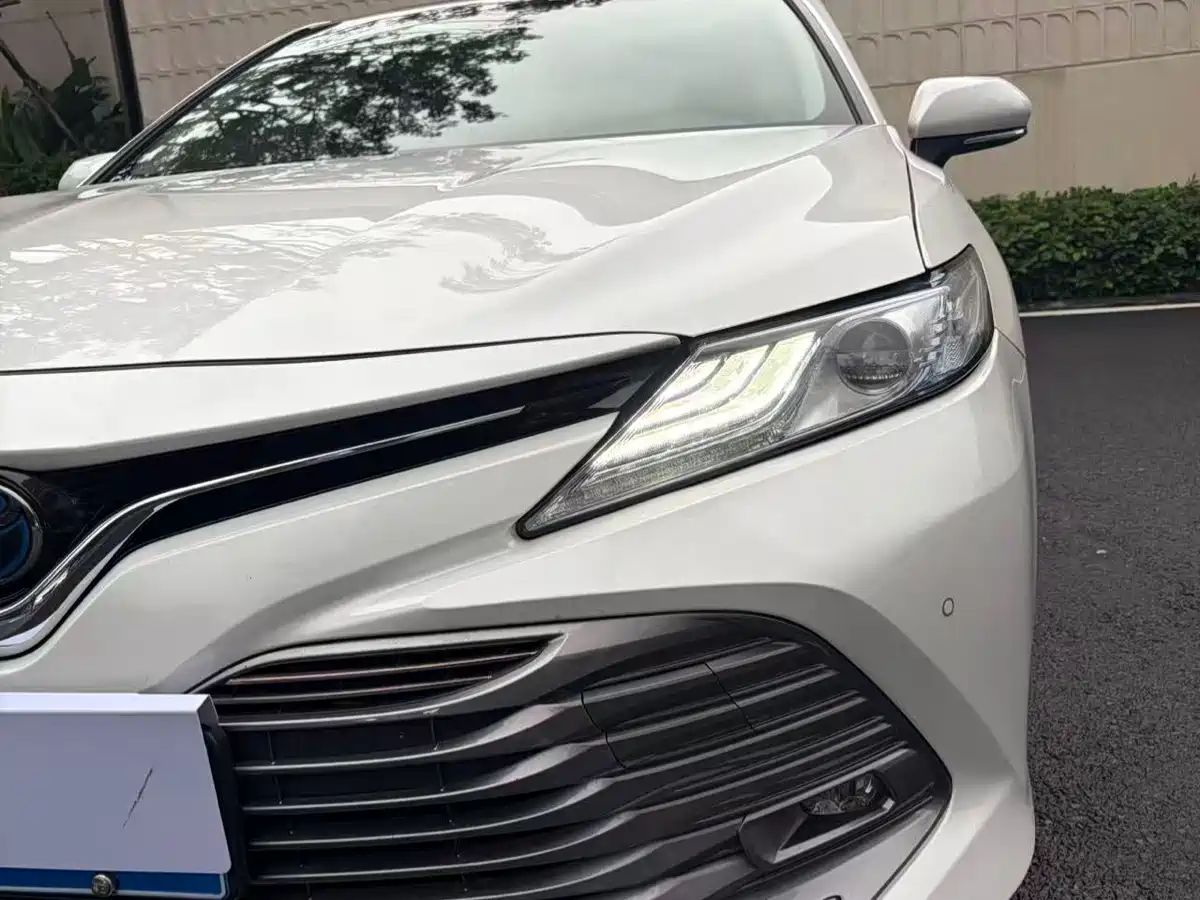 Toyota Camry 2019 Hybrid 2.5HG Luxury Edition China V фото 16