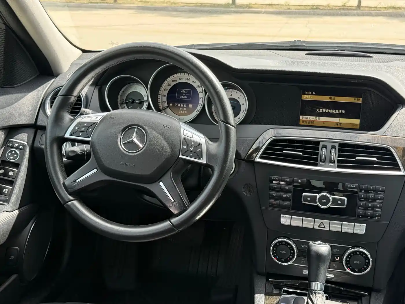 Mercedes-Benz C-Class 2011 C 200 CGI Fashion фото 24