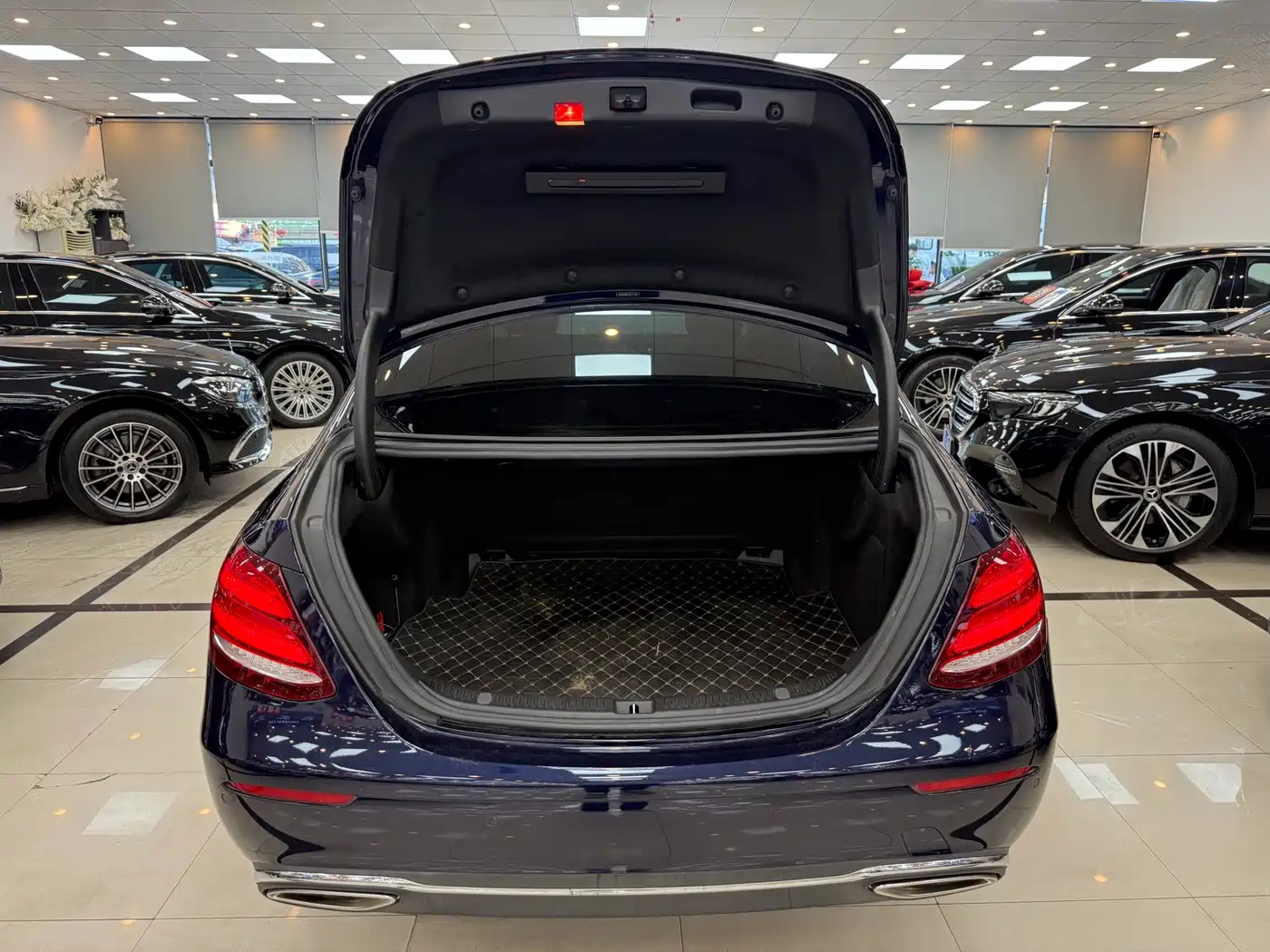 Mercedes-Benz E-Class 2018 Facelift E 300 L Fashion фото 22