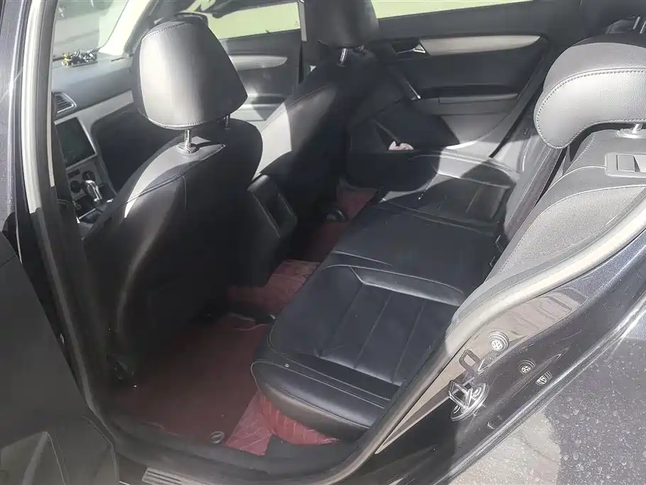Volkswagen Lavida 2013 1.6L Automatic Comfort Edition фото 11