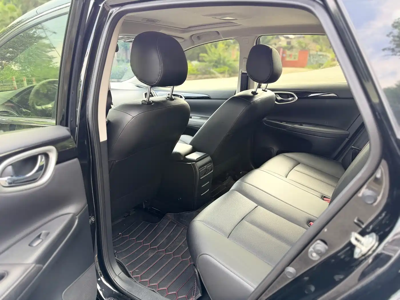 Nissan SYLPHY, миниатюра 5