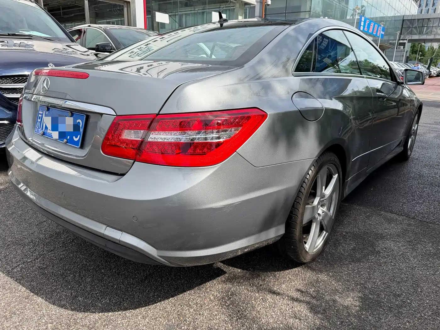 Mercedes-Benz E-Class (Import) 2012 E 200 CGI Coupe фото 5