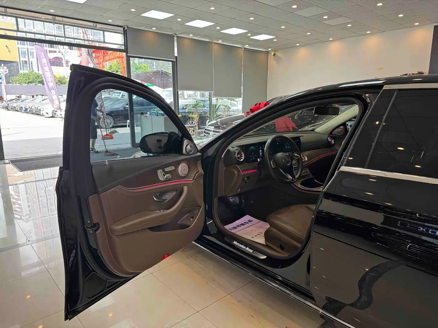Mercedes-Benz E-Class 2023 E 300 L Fashion фото 6