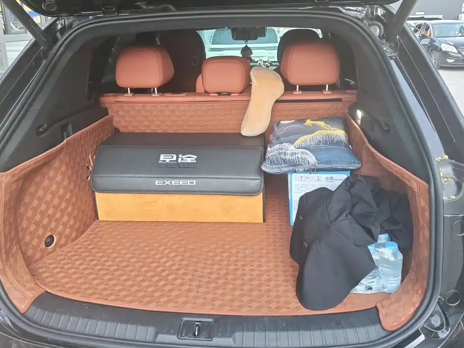 Exeed Lingyun 2025 2025 400T AWD International Edition