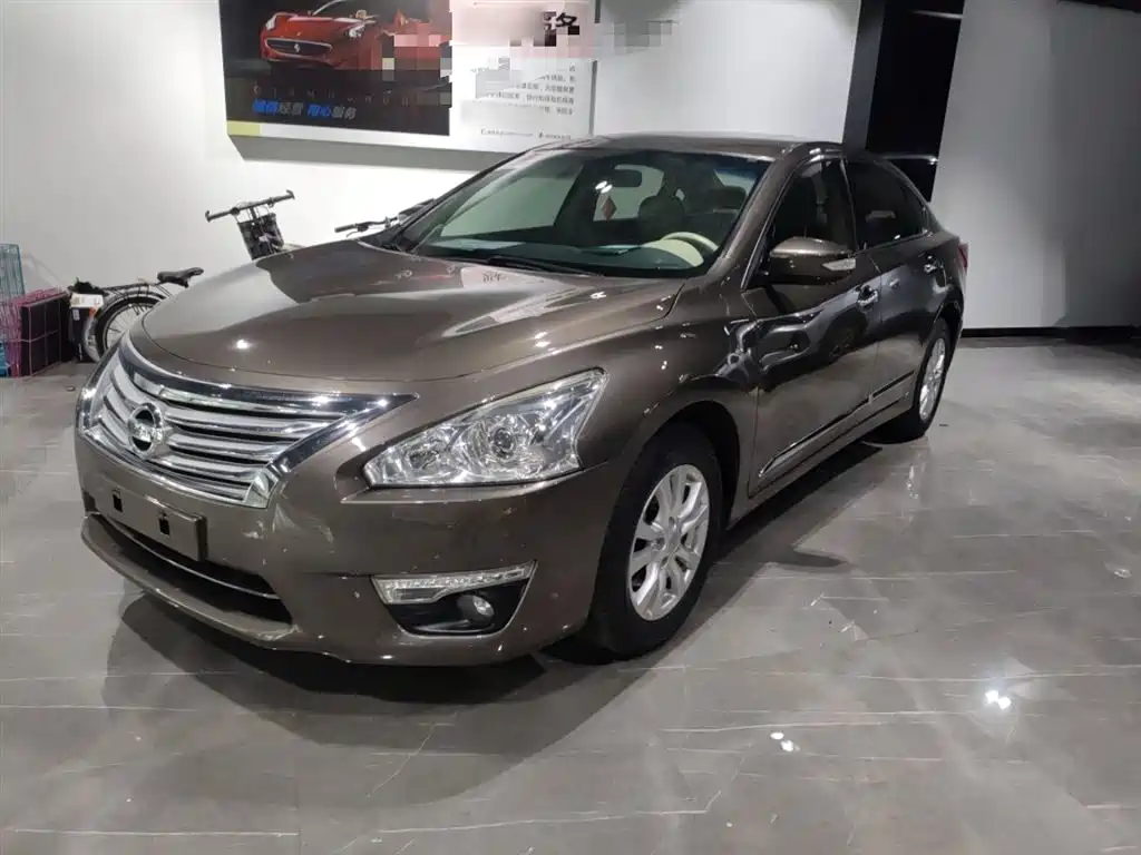 Фото 2 - Nissan Teana