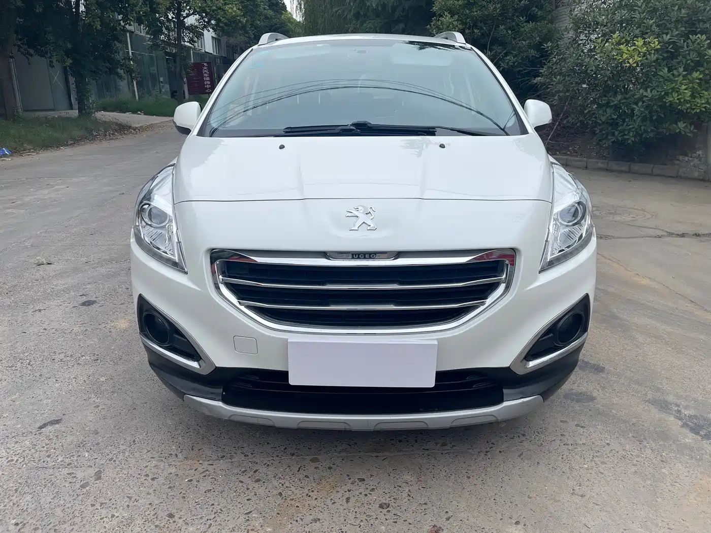 Peugeot 3008 2015 1.6THP Automatic Classic Edition фото 2