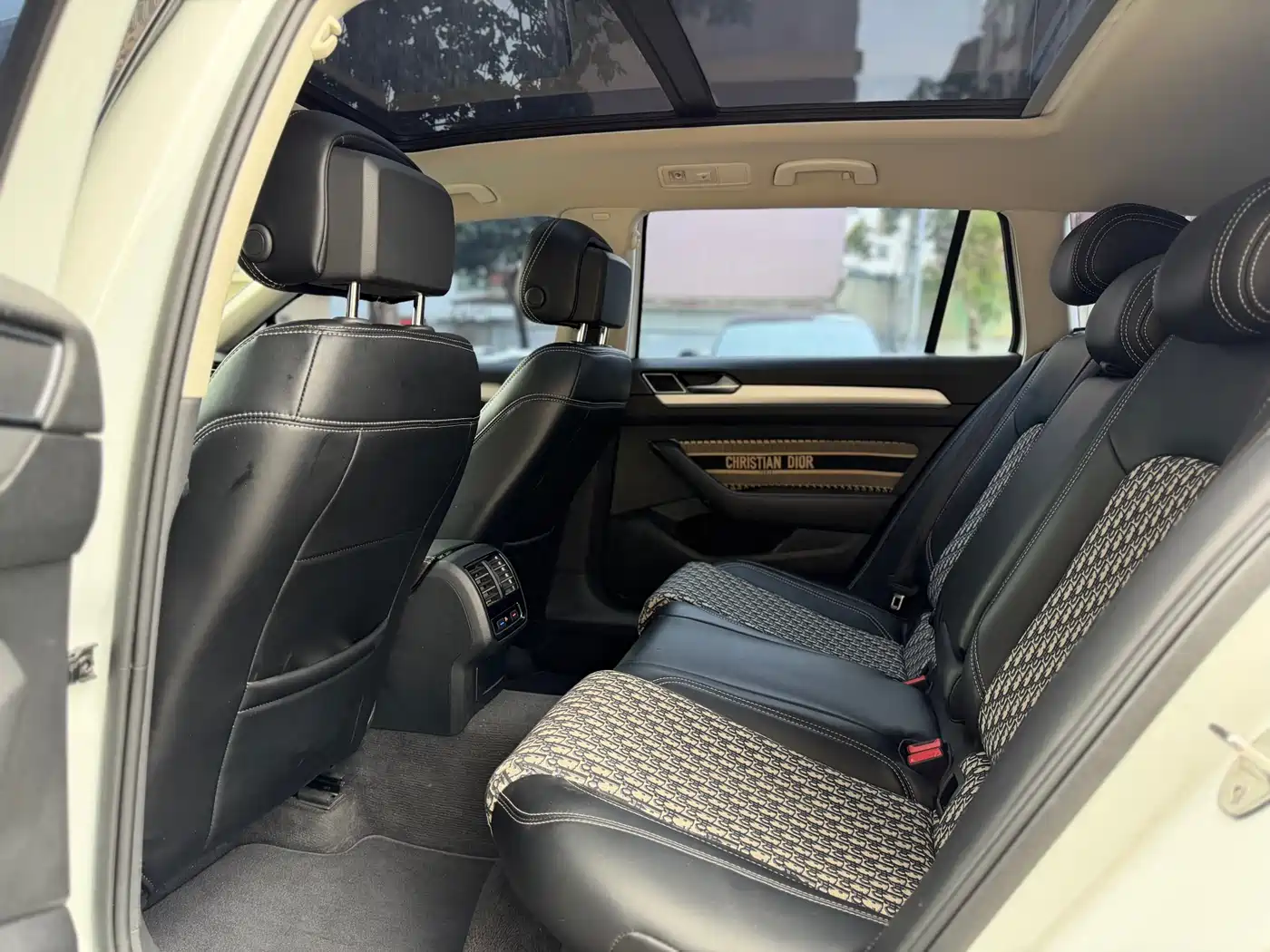 Volkswagen Weilan 2017 280TSI 2WD Comfort Edition фото 12