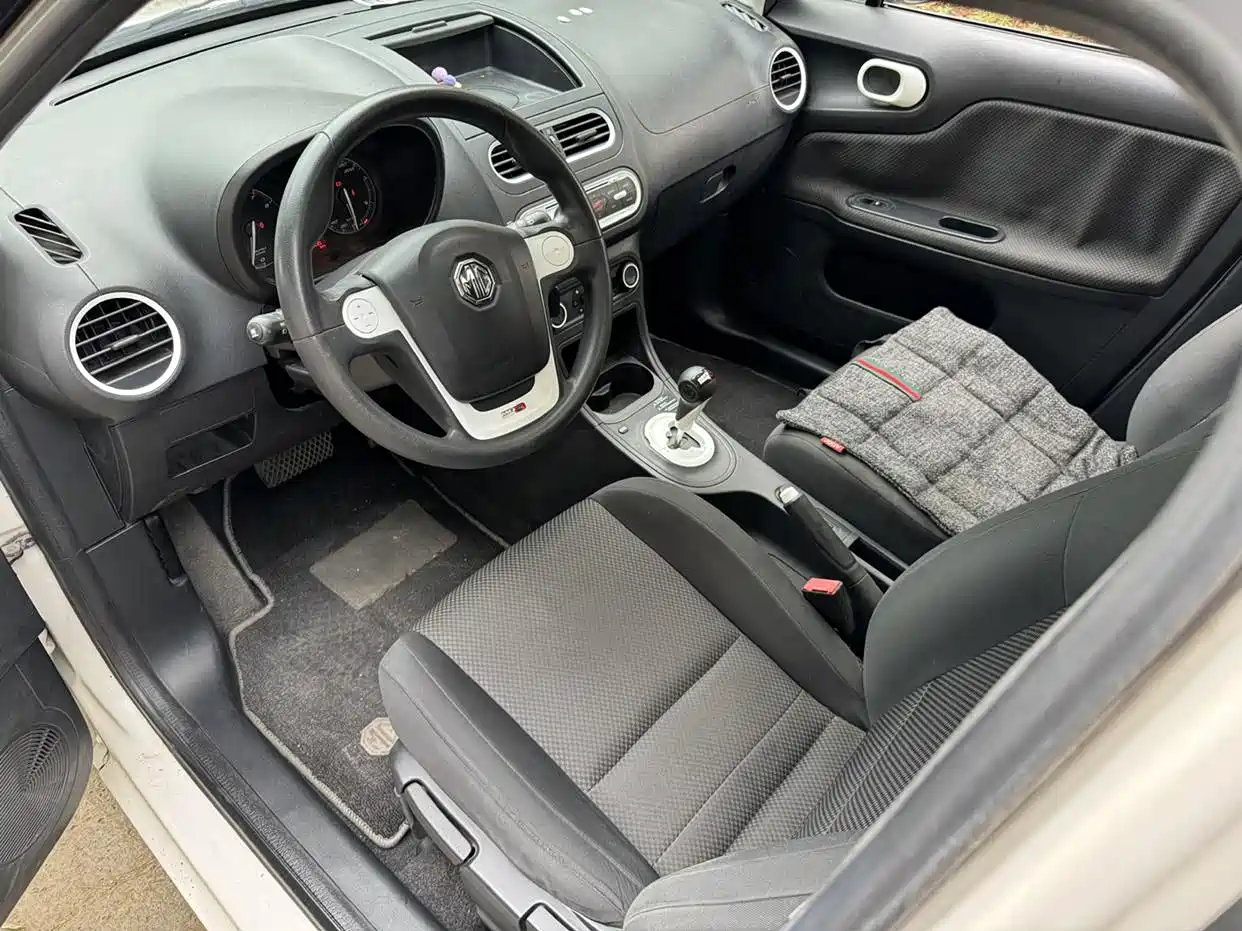 MG 3 2013 2013 1.5L AMT Elite Edition