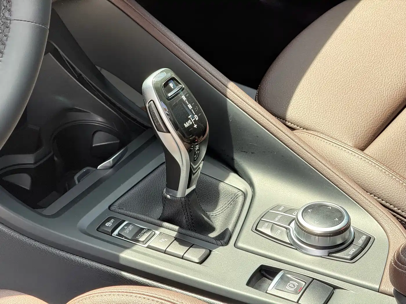 BMW X1 2022 sDrive25Li Leading фото 19