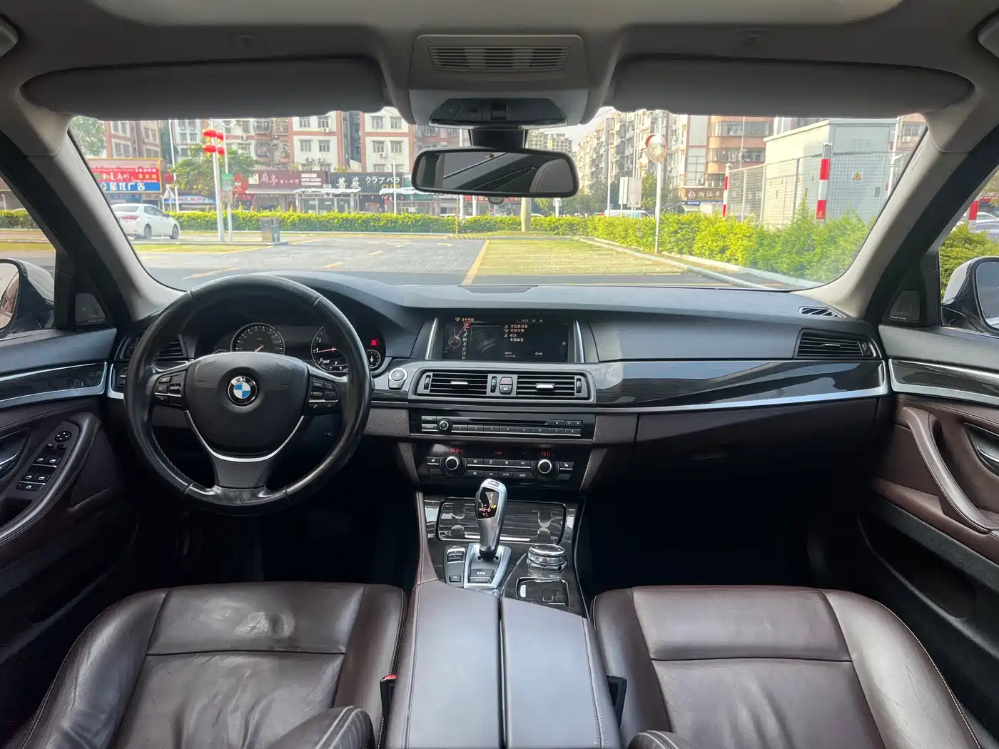 BMW 5 Series 2017 525Li Luxury Design Package фото 21