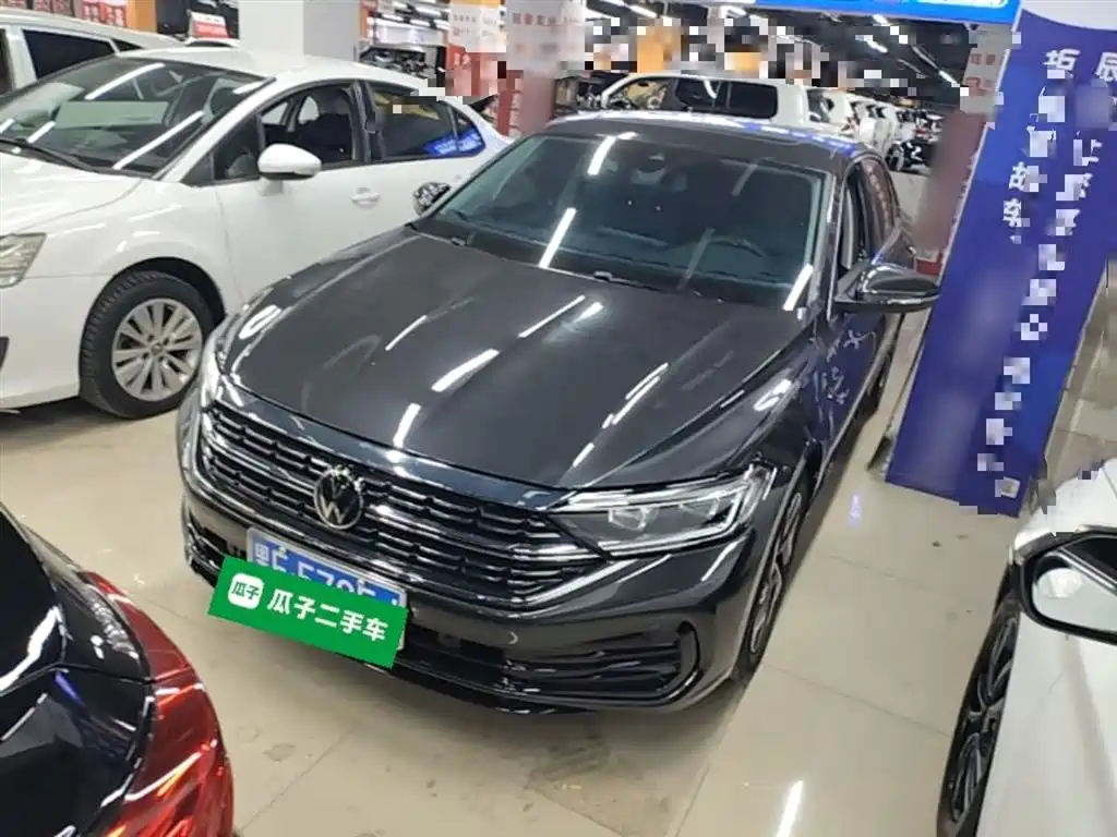 Volkswagen Sagitar 2025 300TSI DSG Surpass Edition