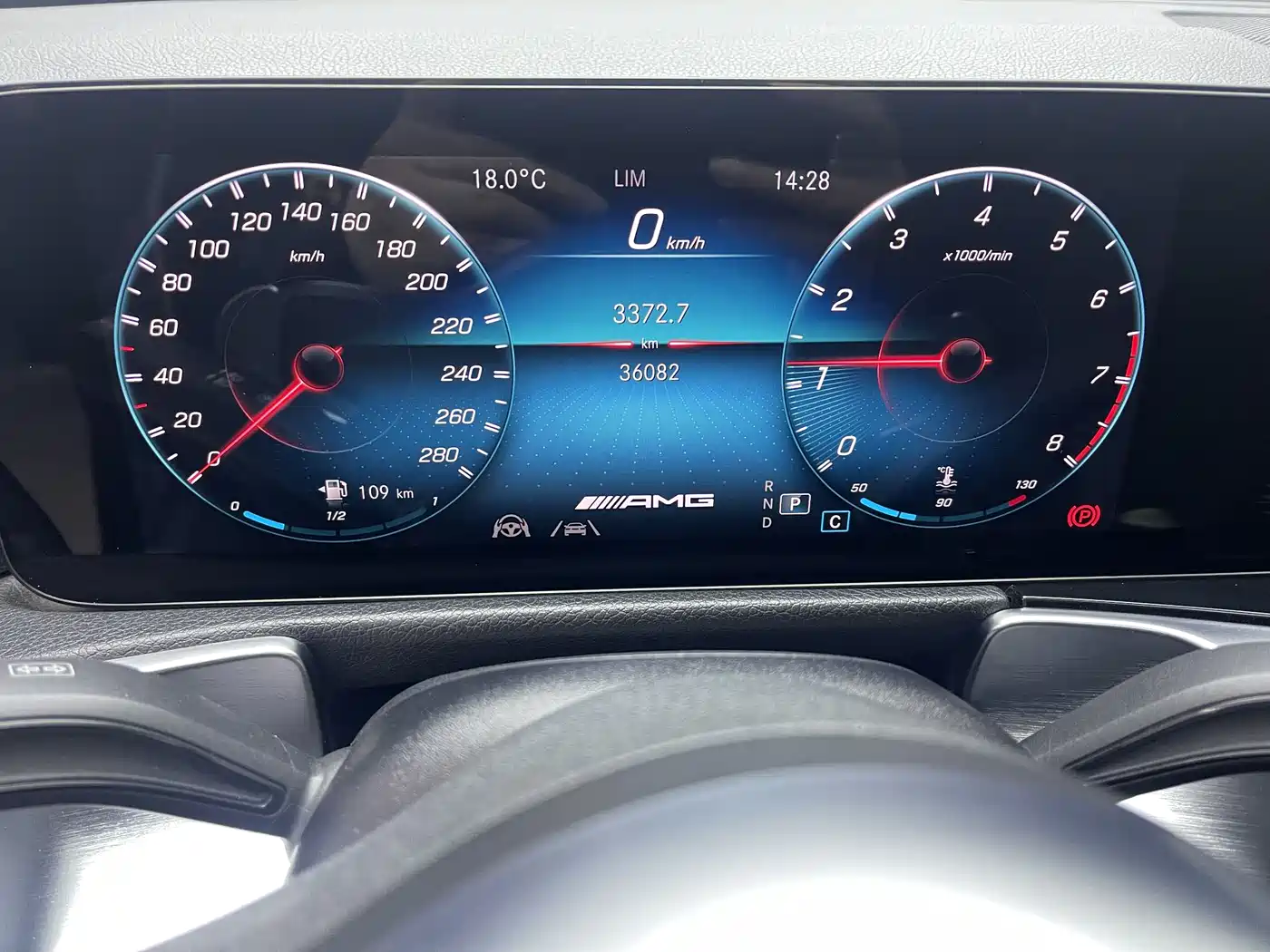 Mercedes-Benz GLB AMG 2021 AMG GLB 35 4MATIC фото 11