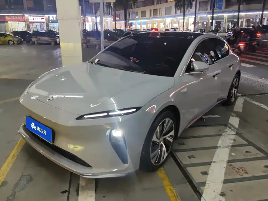 NIO ET5 2022