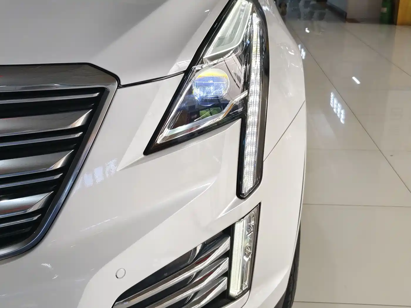 Cadillac XT5 2018 28T 4WD Luxury фото 5
