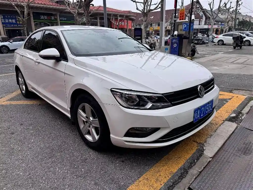 Volkswagen Lamando 2018 230TSI DSG Trend Edition фото 3