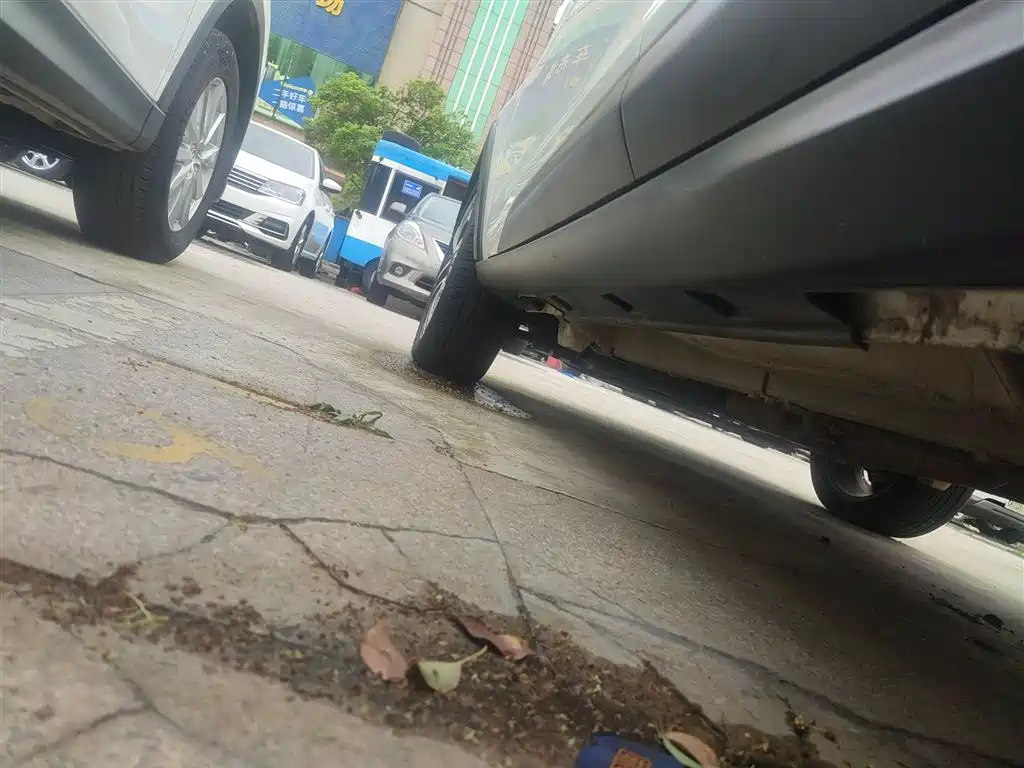 BYD Yuan 2016 1.5L Automatic Luxury фото 22